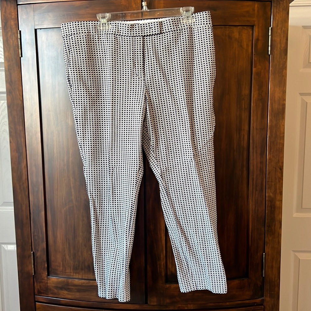 Ann Taylor White & Black Polka Dot Slim Ankle Pants